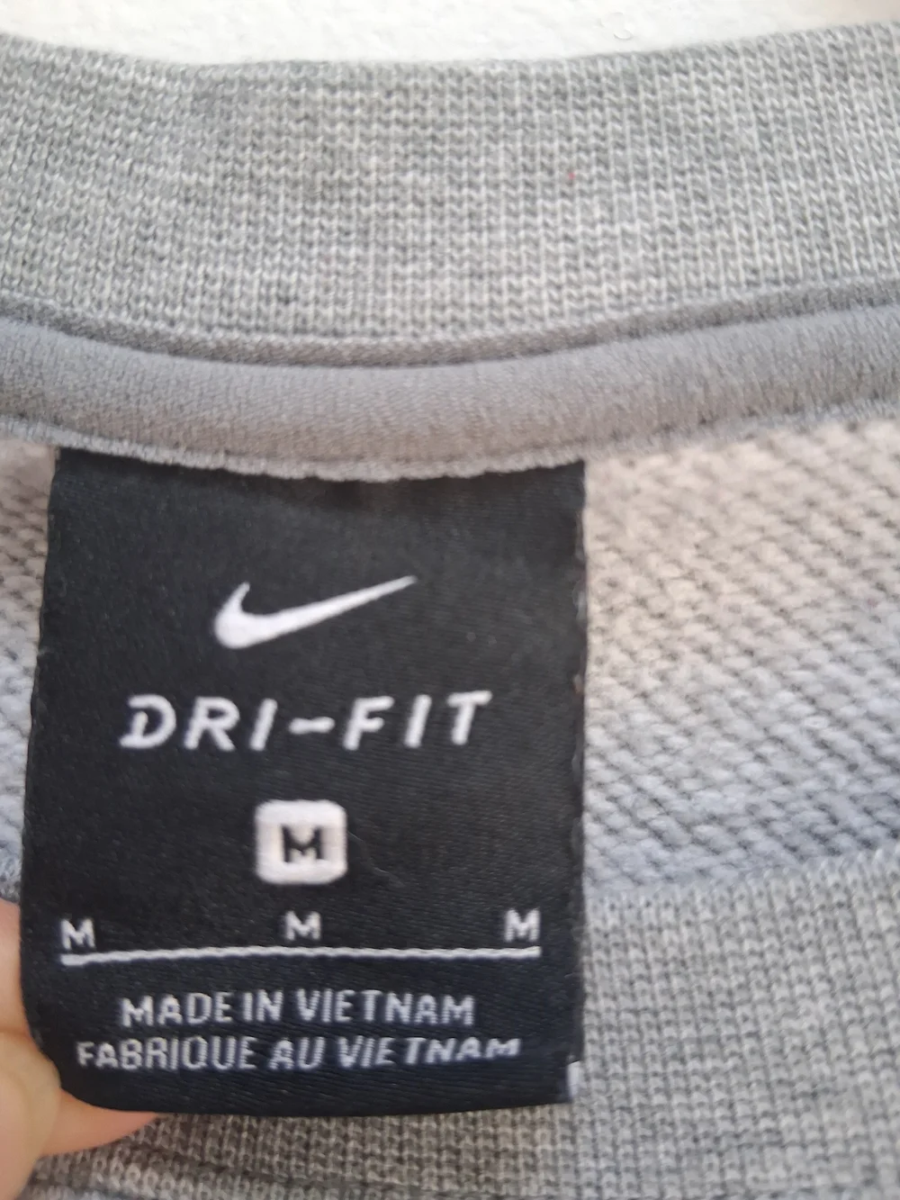 Nike Light Gray Dri-FIT Crewneck Sweatshirt Women's Size M